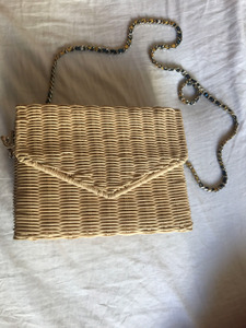 item-image