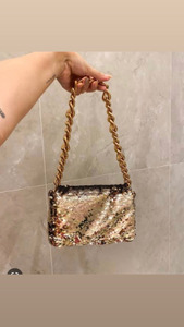 item-image