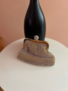 item-image